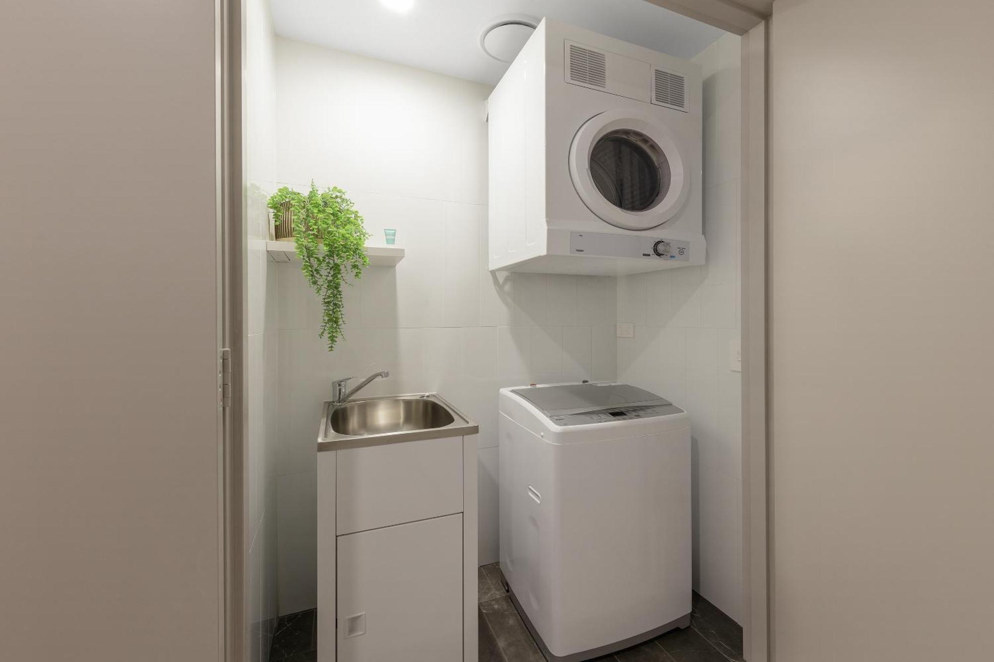 赖德北梅里顿公寓式酒店 悉尼 外观 照片 Laundry room